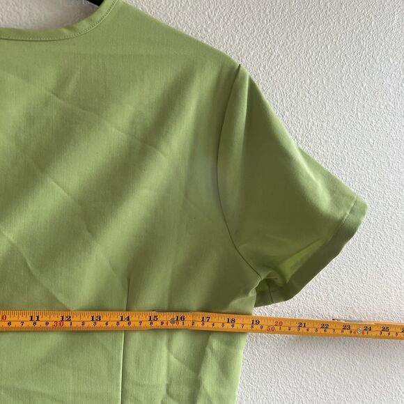 Figs Technical Collection Scrubs Short Sleeve Top Women’s Small Matcha Green - Picture 7 of 8